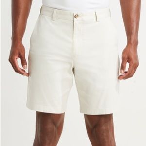 Vineyard Vines Breaker Short 9” size 33